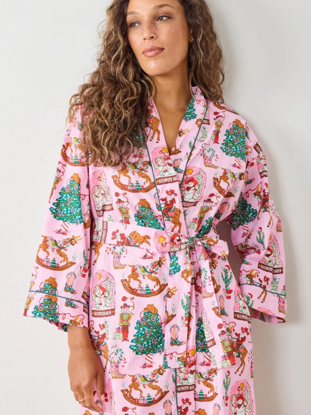 NWT Printfresh Pink Holiday Print Wrap Robe